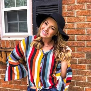 Meet your Posher, Raechel